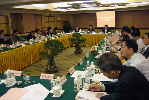 11月11日,由国家旅游局副局长杜江率领的国家旅游局学习实践科学发展观调研小组在上海进行调研。调研组就“如何以科学发展观为指导,巩固和扩大国内旅游、入境旅游、出境旅游三大市场,妥善应对国际金融危机对中国旅游业发展的影响”和“如何以科学发展观为指导,学习借鉴旅游发达国家先进经验,提高中国旅游业国际化水平”为主题,分别召开调研座谈会。