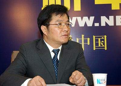 国家旅游局新闻发言人、政策法规司司长张坚钟做客新华网。
