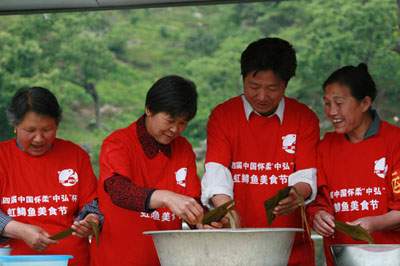 市民包粽子比赛