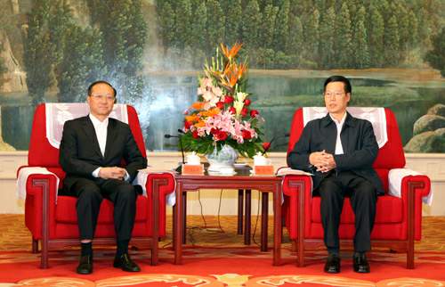 中共中央政治局委员、天津市委书记张高丽在天津会见国家旅游局局长邵琪伟