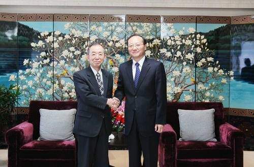 邵琪伟会见日本驻华大使丹羽宇一郎